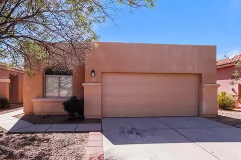 2535 N Avenida Tabica, Green Valley, AZ 85614