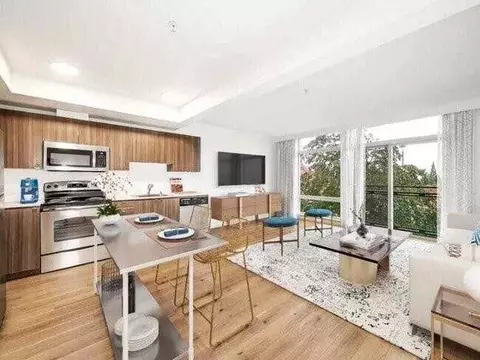 4040 26th Ave SW, Seattle, WA 98106