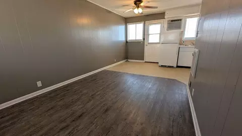 1214 S Blake St, Stockton, MO 65785