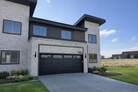 3304 University Blvd, Ames, IA 50010