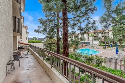 8601 Falmouth Ave, Los Angeles, CA 90293