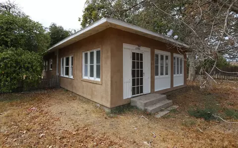 15901 Shell St, Delhi, CA 95315