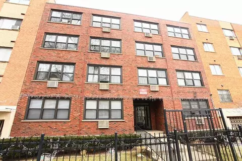 5847 N Winthrop Ave #101, Chicago, IL 60660