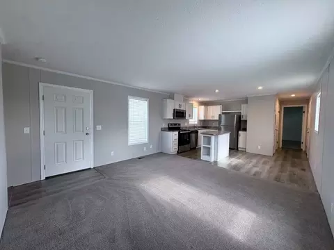 10610 E State Route 762 #128B, Lockbourne, OH 43137