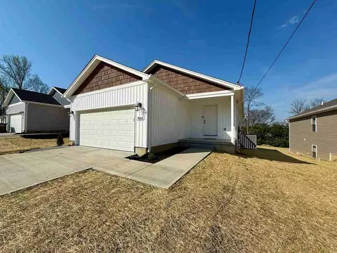 7853 2nd St, West Chester, OH 45069