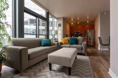 539 N State St #3402, Chicago, IL 60654