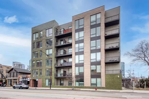 851 W Grand Ave #404, Chicago, IL 60642