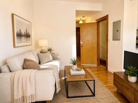 90 W Cedar St # A, Boston, MA 02114