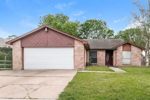 10111 King Ranch Ln, Sugar Land, TX 77498