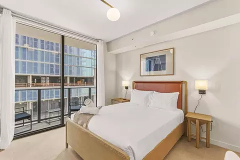 11 NE 6th St #1471747P, Miami, FL 33132