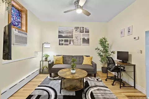 137 W 15th St #1511045P, Bayonne, NJ 07002