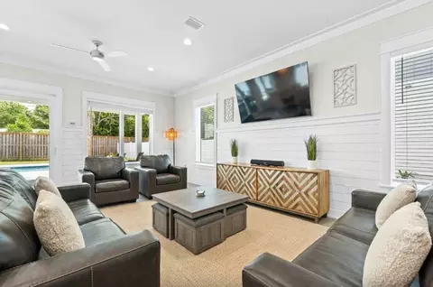 322 E Lakeshore Dr #1511644P, Laguna Beach, FL 32413