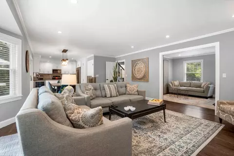30 Old Fish Cove Rd #1512341P, Southampton, NY 11968