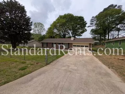 5731 Buck Ct, Ellenwood, GA 30294
