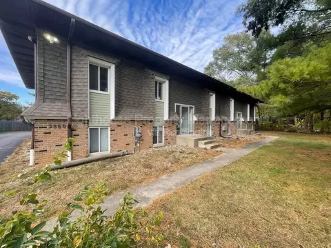 2860 S 9th St #1, Kalamazoo, MI 49009