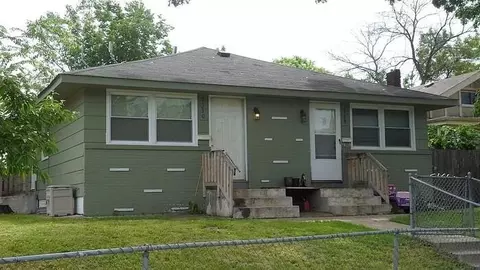 2330 Irving Ave N, Minneapolis, MN 55411