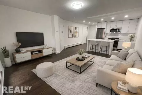 957 2nd Ave #2, New York, NY 10022