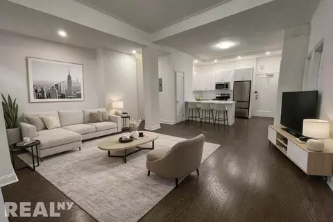 25 W 68th St #1E, New York, NY 10023