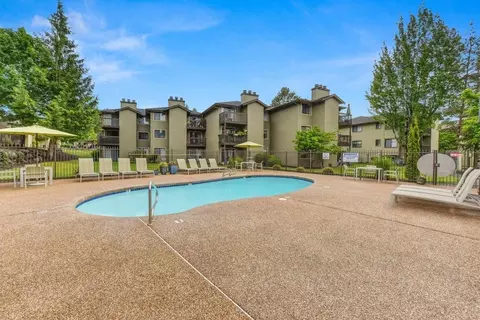 4724 S 272nd St, Kent, WA 98032