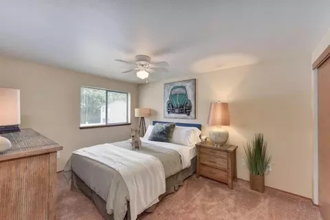 4724 S 272nd St, Kent, WA 98032