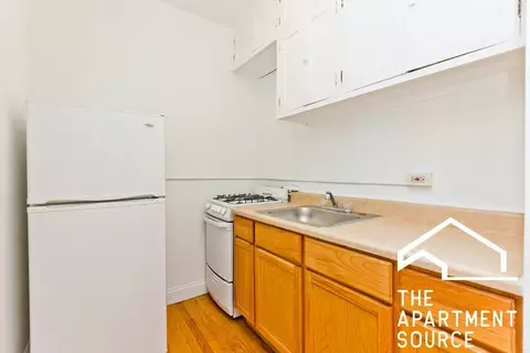 7542 Adams St #4M, Forest Park, IL 60130