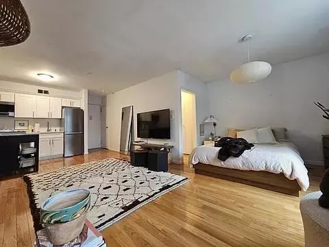 Undisclosed, New York, NY 10011