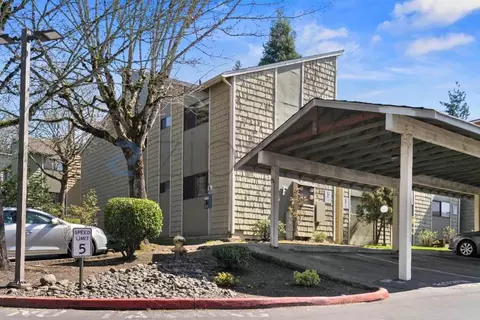 2020 Grant Ave S #F201, Renton, WA 98055