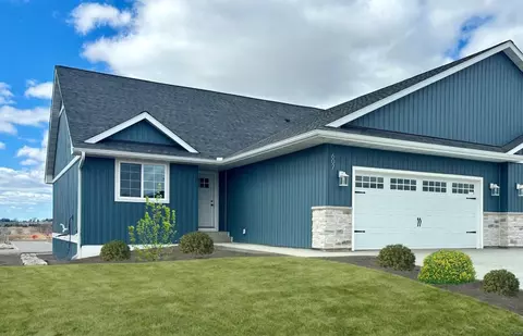 611 S Division St, Roberts, WI 54023
