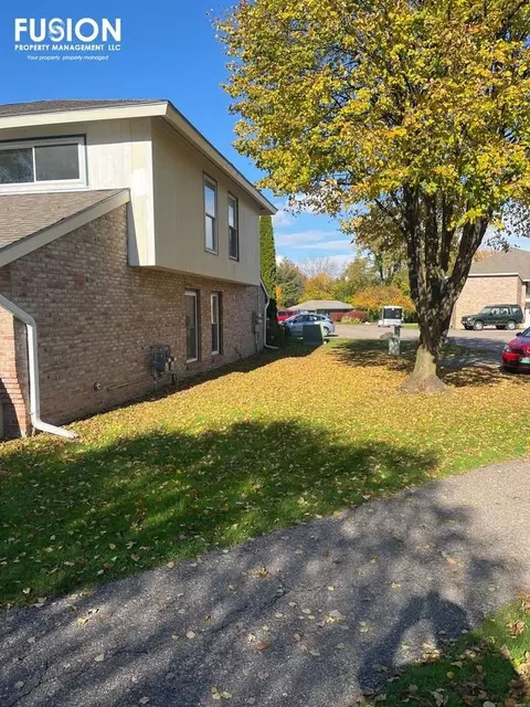 209 Ledgewood Cir #101, Burlington, VT 05401