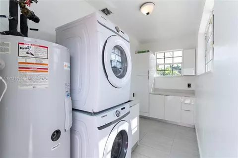 431 NW 47th St, Miami, FL 33127