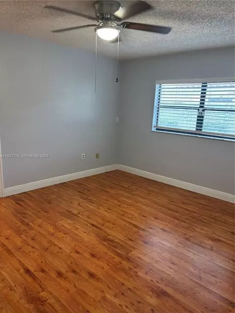 1065 NW 127th Path, Miami, FL 33182