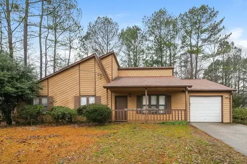 319 Knollwood Ln, Woodstock, GA 30188