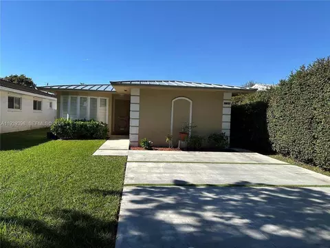 120 Pocatella St, Miami Springs, FL 33166