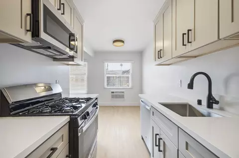 6416 S Victoria Ave #2, Los Angeles, CA 90043