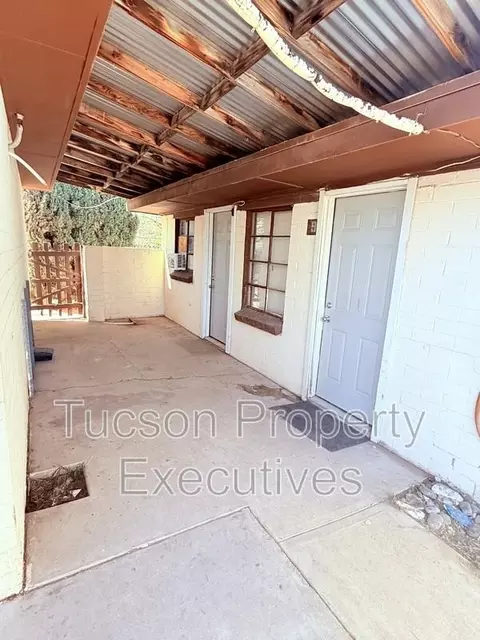 3274 E Benson Hwy, Tucson, AZ 85706