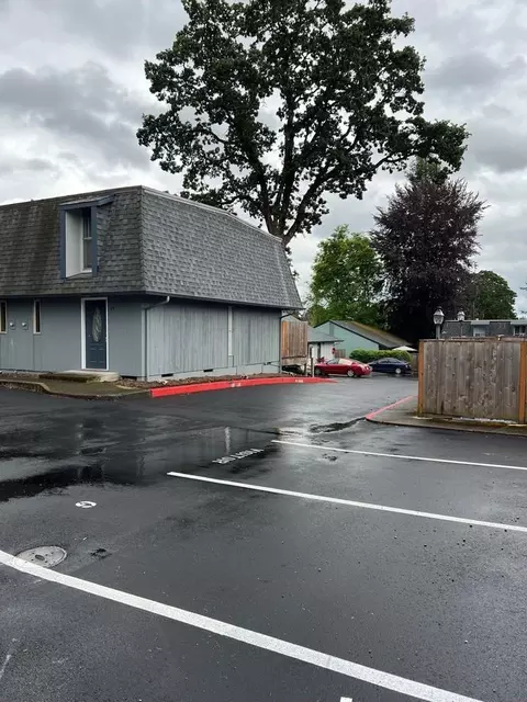 11575 SW Greenburg Rd #14, Tigard, OR 97223