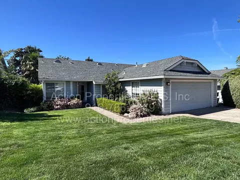 5716 Terrace Dr, Rocklin, CA 95765