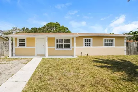 521 SW 11th Dr, Deerfield Beach, FL 33441