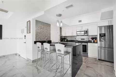 17555 Atlantic Blvd #504, Sunny Isles Beach, FL 33160