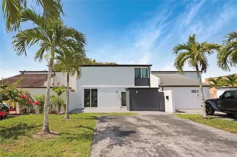 12340 SW 20th Ter #12340, Tamiami, FL 33175