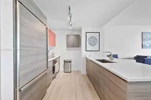 1100 S Miami Ave #3102, Miami, FL 33130