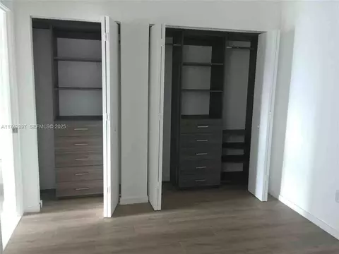 801 Brickell Key Blvd #1107, Miami, FL 33131