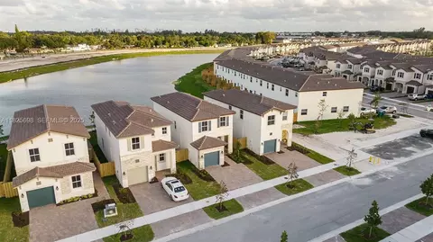 2336 NW 130th St #2336, Westview, FL 33167