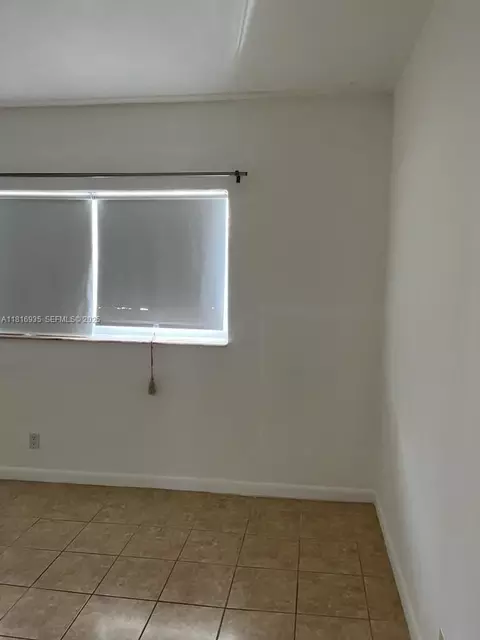 240 Galen Dr #205, Key Biscayne, FL 33149