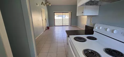 4320 50th St #5, San Diego, CA 92115