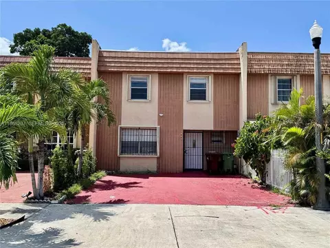 890 W 81st Pl #890, Hialeah, FL 33014