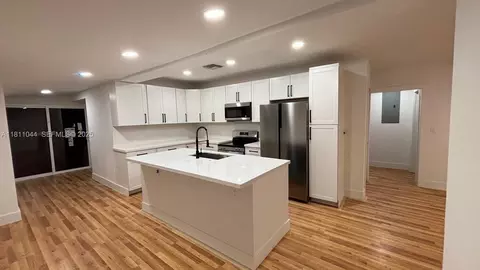 4147 NW 23rd Ct #4147, Miami, FL 33142
