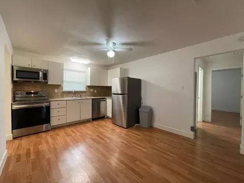 809 Glen Garden Dr, Fort Worth, TX 76104