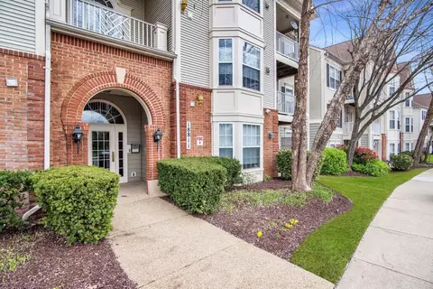 18811 Sparkling Water Dr #5-201, Germantown, MD 20874