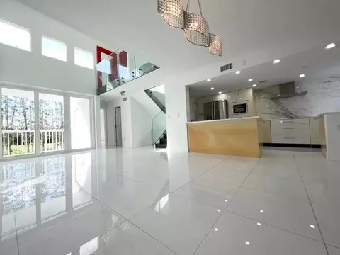 4648 NW 97th Pl #246, Doral, FL 33178